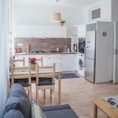 Downtown Pedestrian Zone Apartment Bratislava Ngoại thất bức ảnh